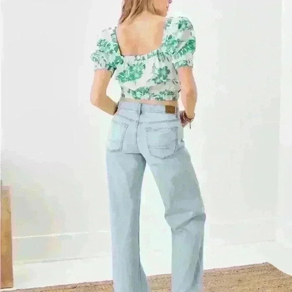 American Eagle Tropical Leaf Print Puff Sleeve Crop Top sz small - Picture 4 of 10